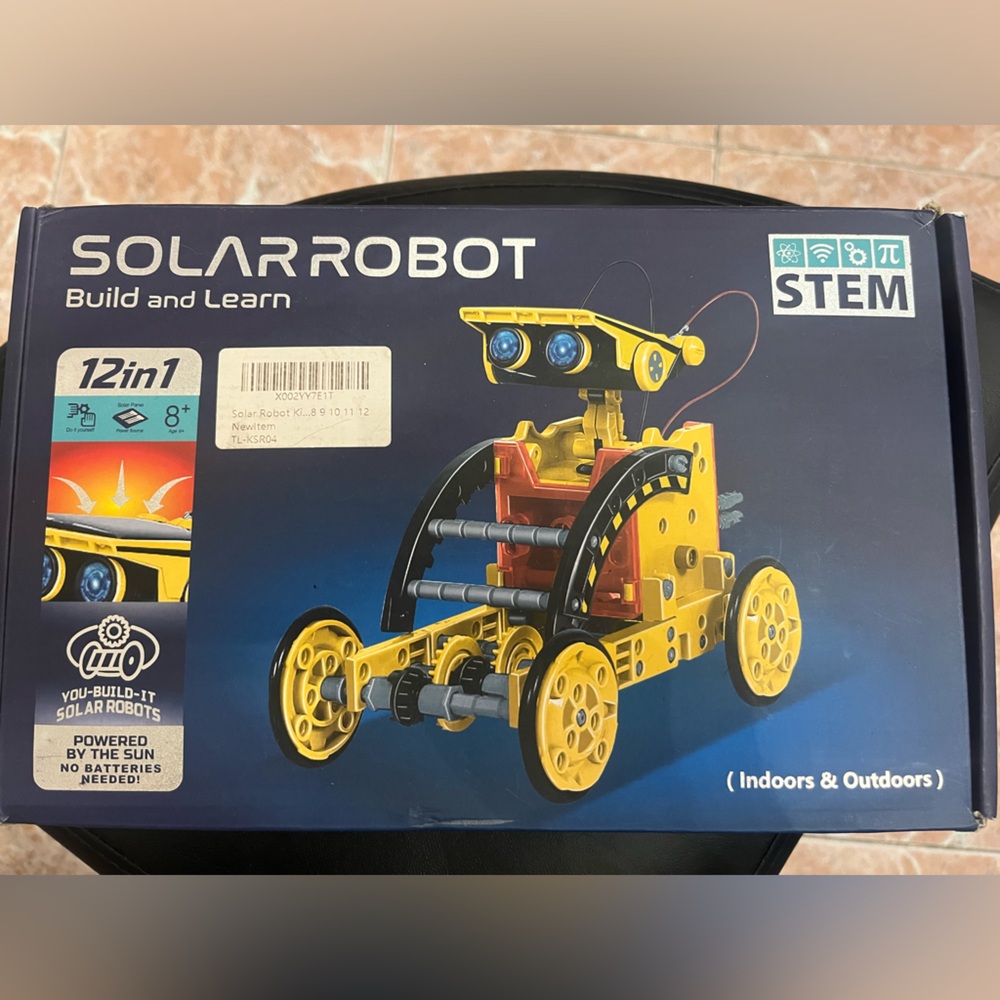 STEM SOLAR ROBOT build and a learn 12 in 1